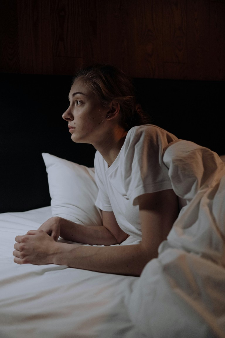 Willpower & Sleep: Why Boundaries Fail at Night